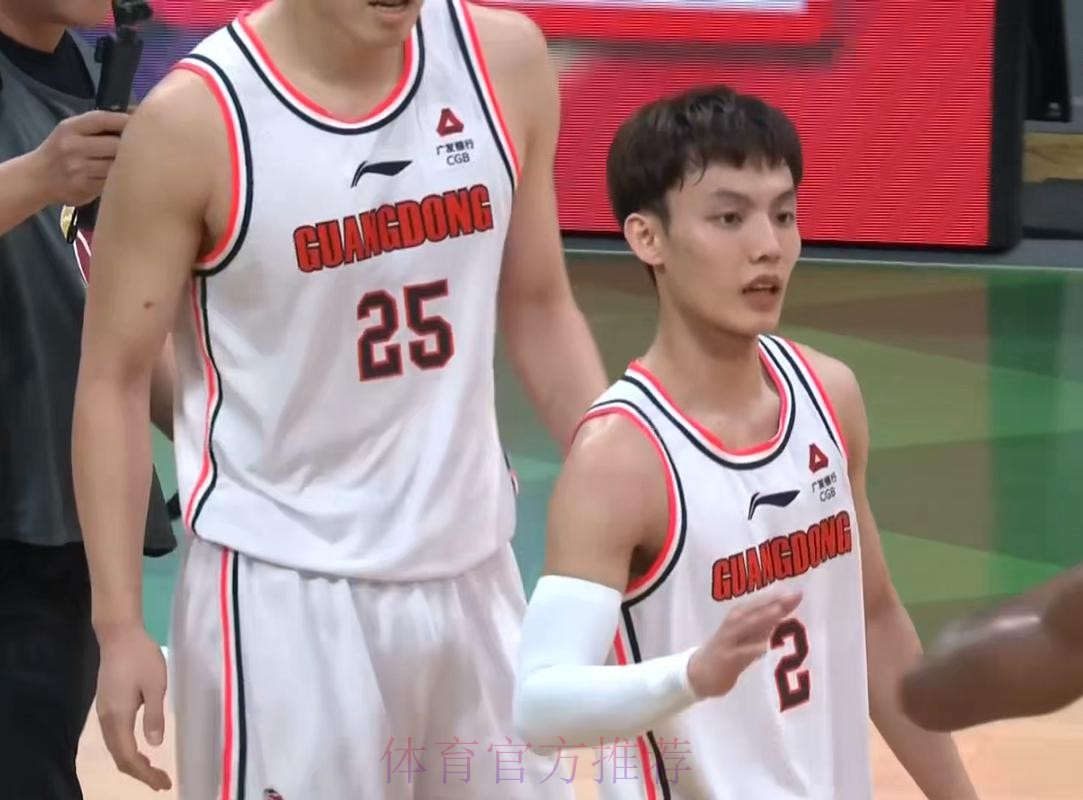 大鱼来了!“加强版徐杰”将驰援杜锋,场均37分成广东队第一大腿 大鱼来了!“加强版徐杰”将驰援杜锋,场均37分成广东队第一大腿